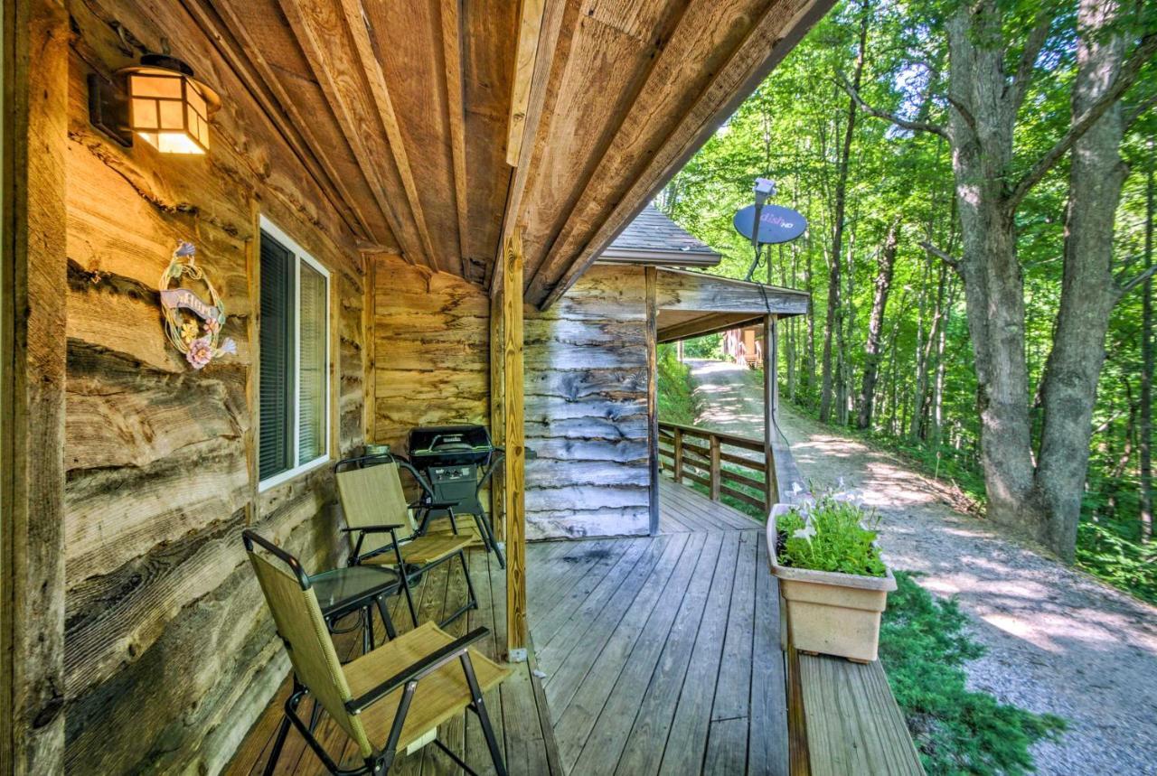 Cozy The Woodshop Cabin With Deck And Forest Views! Роббинсвилл Экстерьер фото